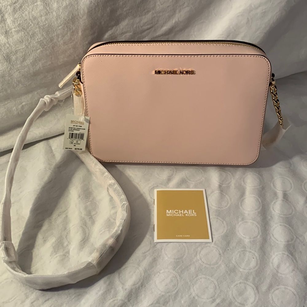NWT Michael Kors Jet Set Large Saffiano Leather Crossbody Soft Pink Gold accents